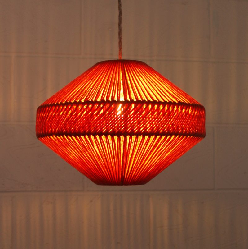 Small Geometric Clementine lit